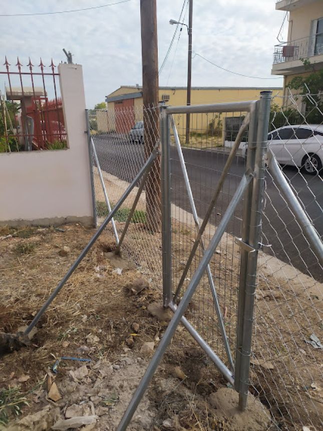 Θύρα Μονόφυλλη