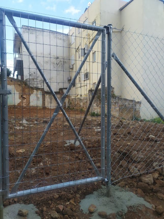 Θύρα Μονόφυλλη